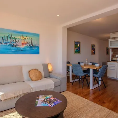Apartment Sea View